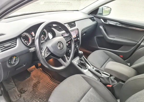 Skoda Octavia cena 47900 przebieg: 242000, rok produkcji 2017 z Krotoszyn małe 254